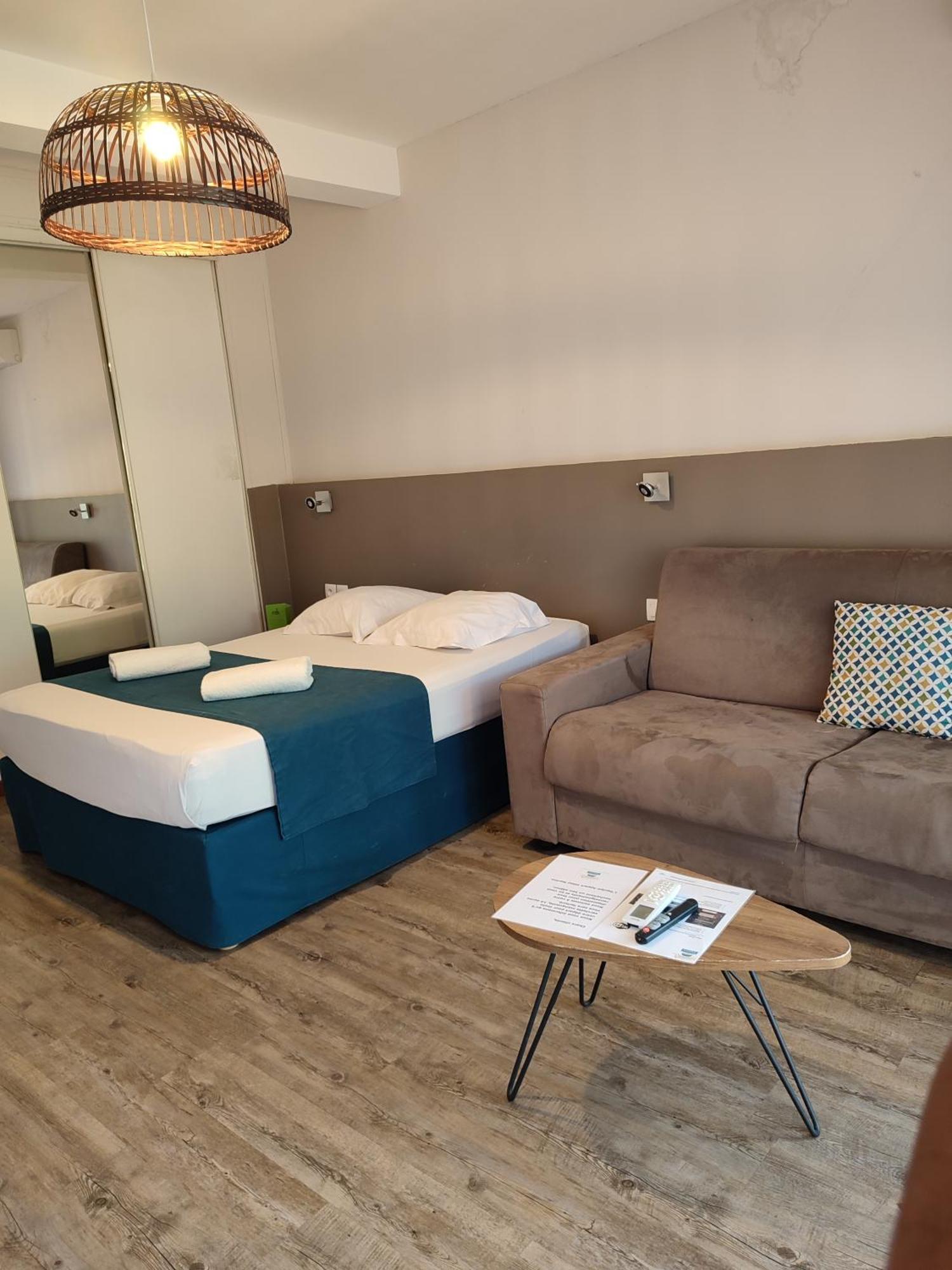 Marina , 2Mn A Pieds Plage Boucan Canot Aparthotel Saint-Gilles-les-Bains Exterior photo